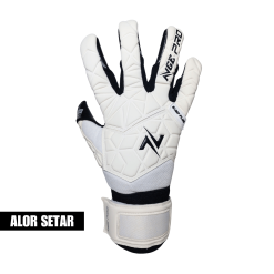 NGE Pro Bump Plus White/Black Glove