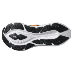 Alternative view of Asics Dynablast 6